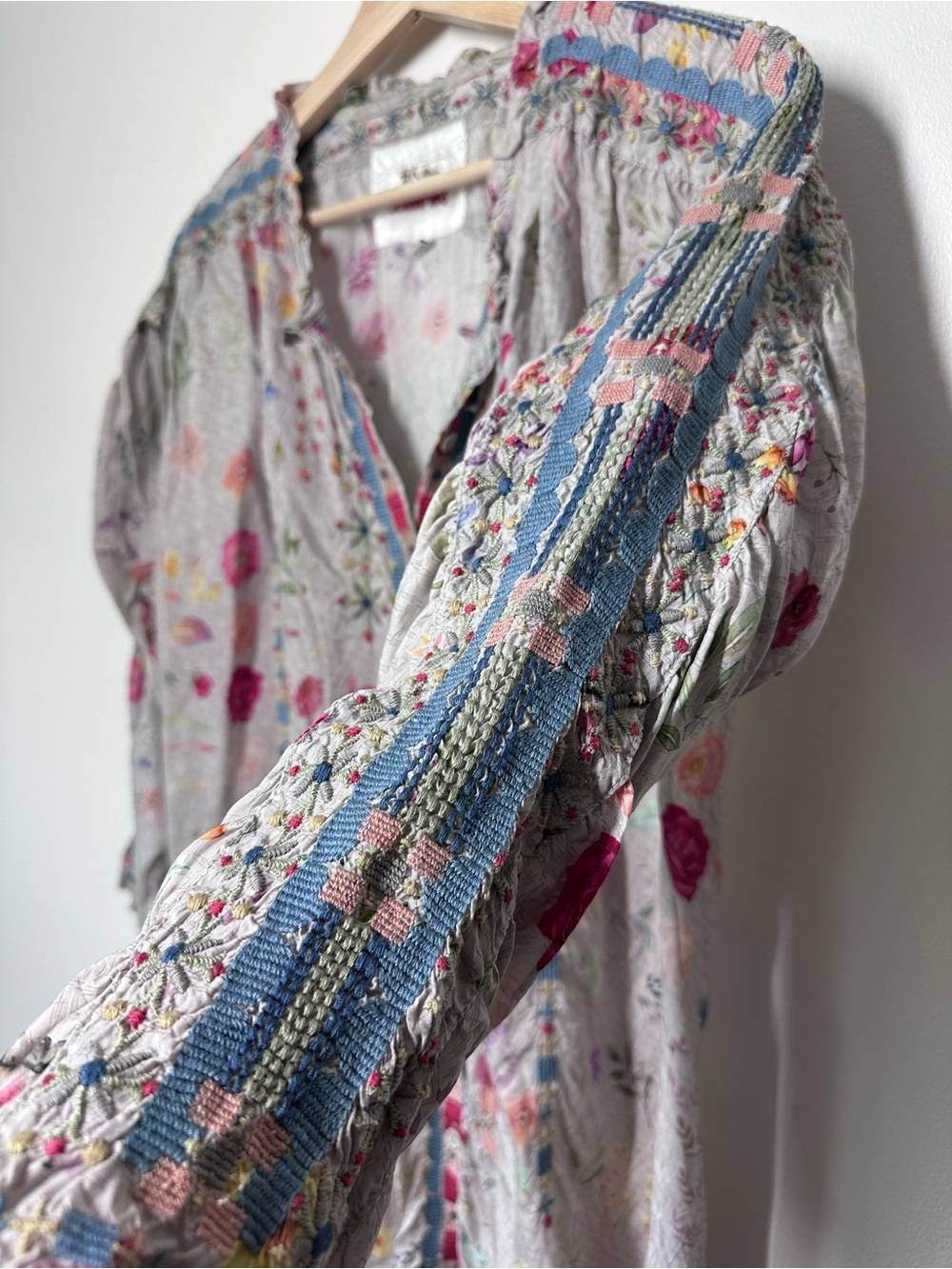 Johnny Was BIYA Embroidered Floral Tunic Blouse Top Small - Picture 3 of 11